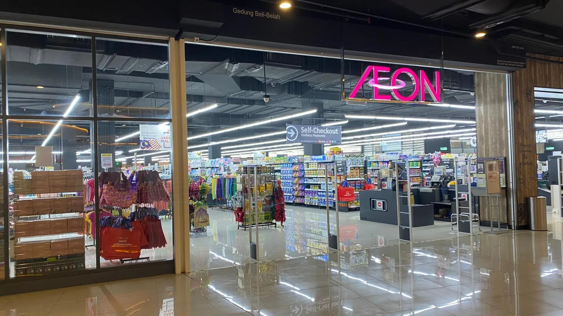 100Mbps Desapark Montkiara Publika Mitec Kepong Menjalara Segambut 7Pax Apartment Kuala Lumpur