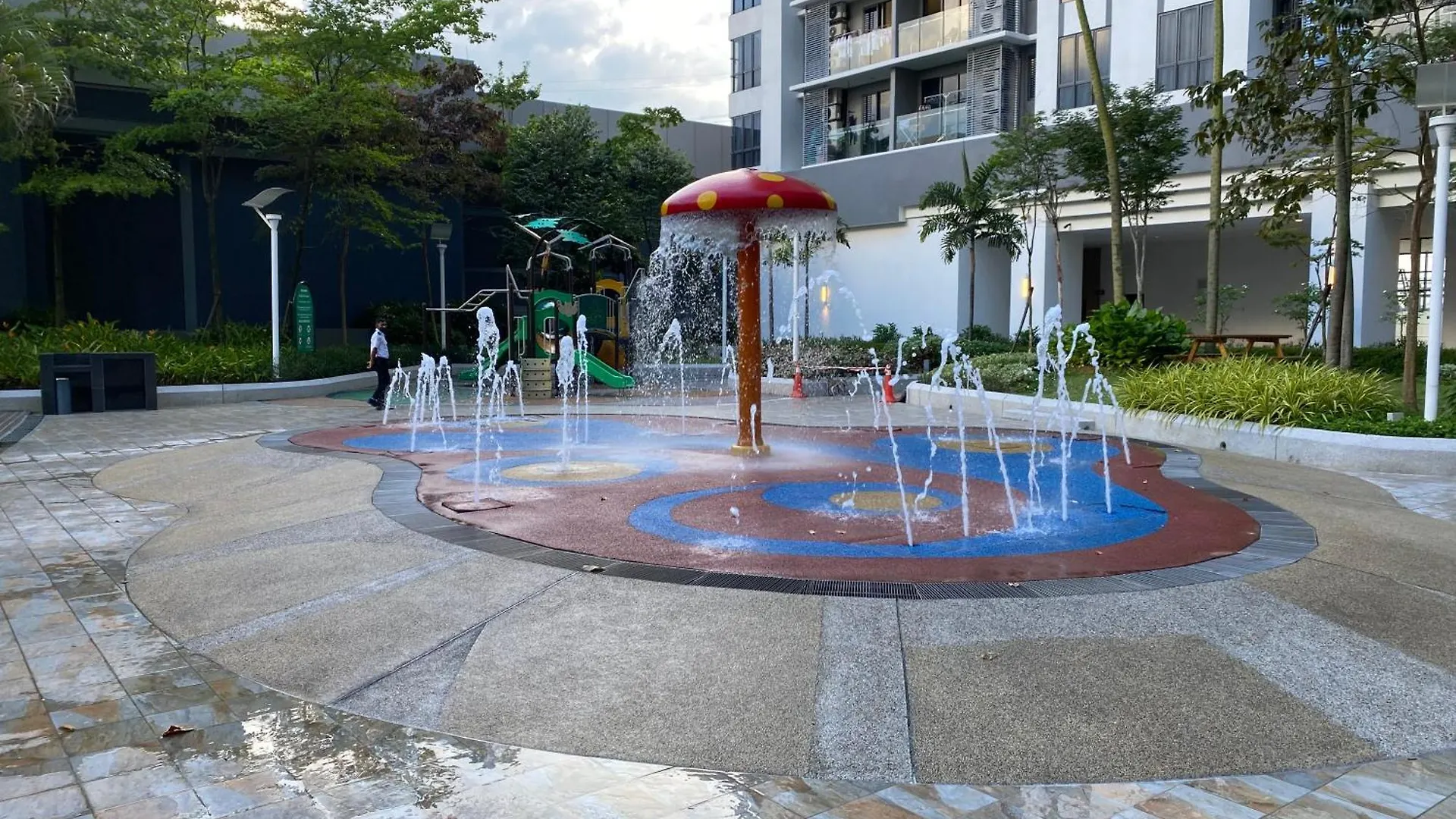 100Mbps Desapark Montkiara Publika Mitec Kepong Menjalara Segambut 7Pax Apartment Kuala Lumpur