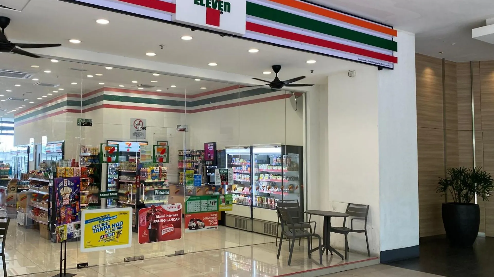 100Mbps Desapark Montkiara Publika Mitec Kepong Menjalara Segambut 7Pax Apartment Kuala Lumpur